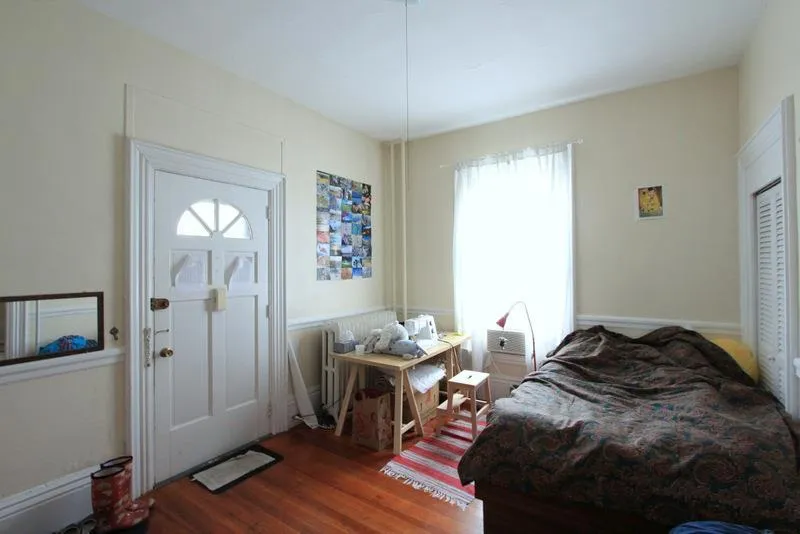 Studio bed, 1 bath apartment for rent at 8 Forest St Unit 1, Baldwin — photo 2 of 12