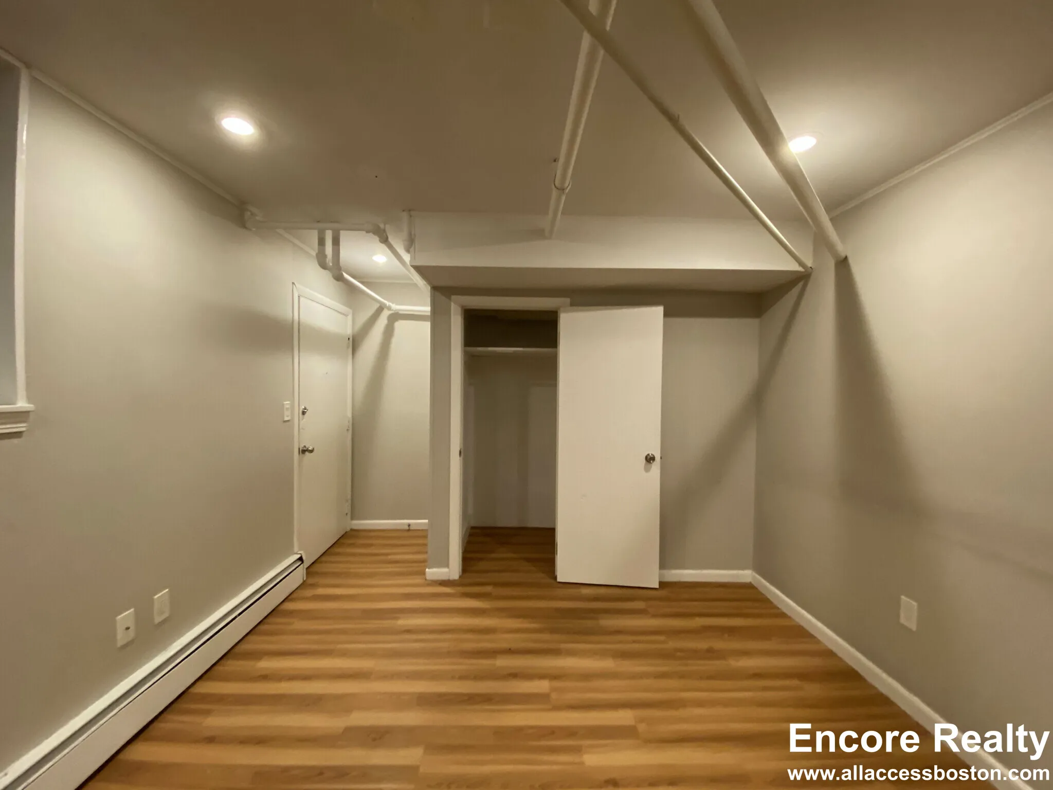1 bed, 1 bath apartment for rent at 8 Forest St Unit B, Baldwin — photo 4 of 9
