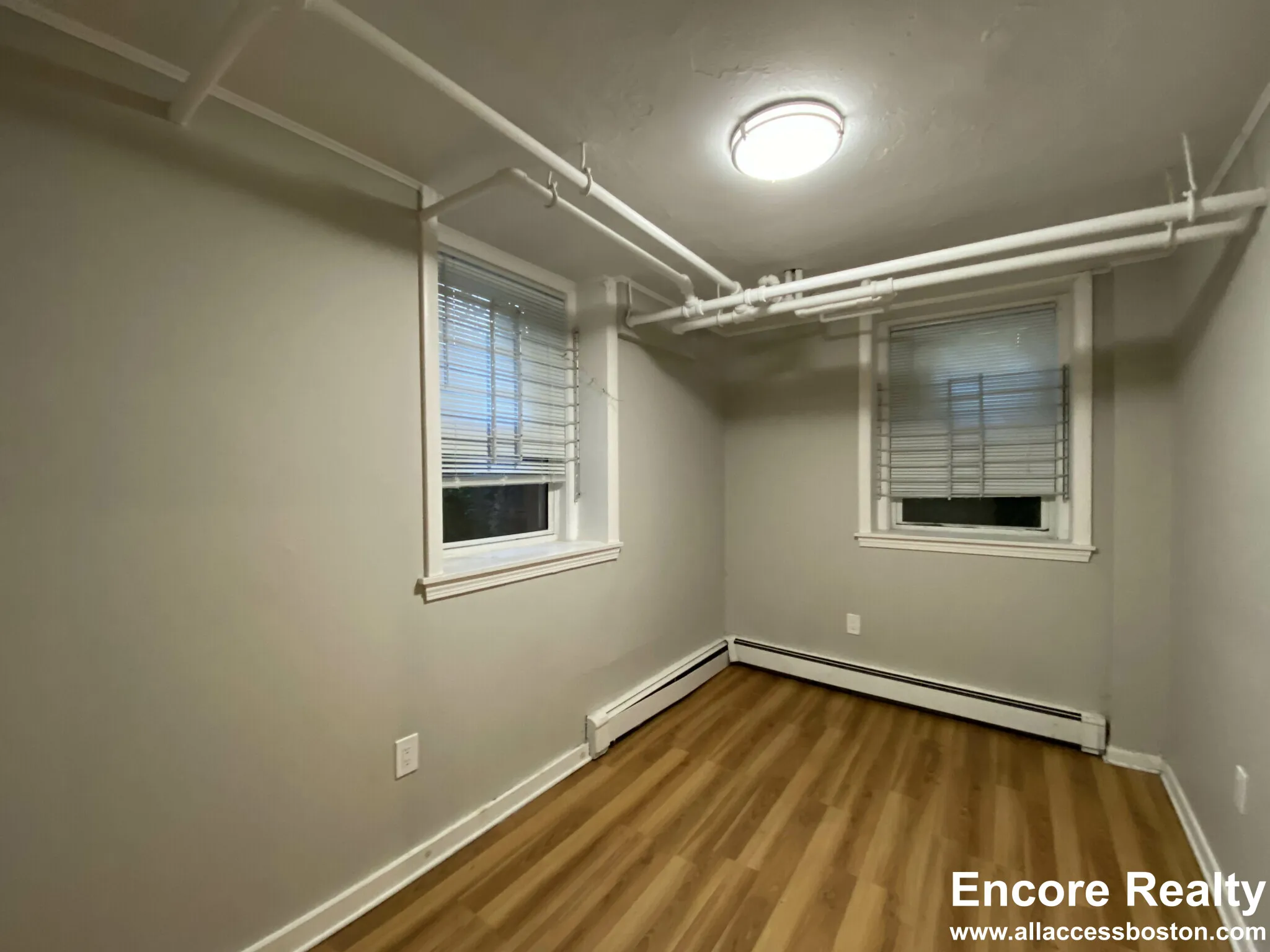 1 bed, 1 bath apartment for rent at 8 Forest St Unit B, Baldwin — photo 5 of 9