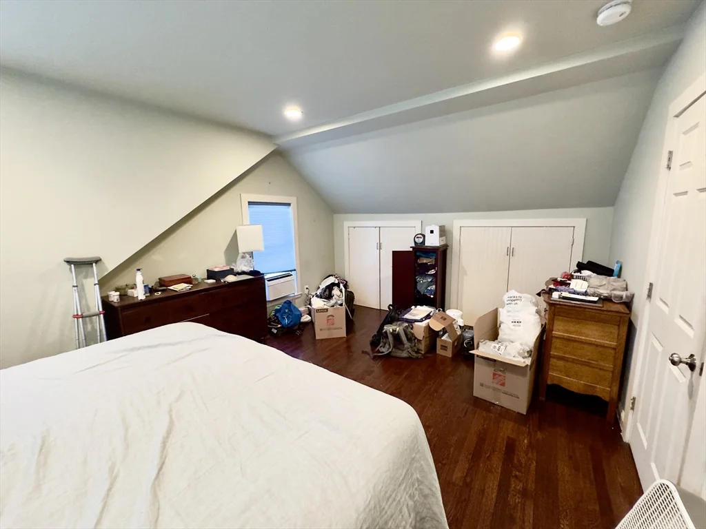3 bed, 2 bath apartment for rent at 8 Fox Point, Dorchester — photo 36 of 39