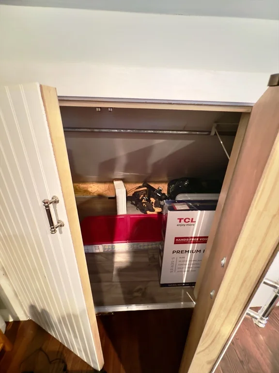 3 bed, 2 bath apartment for rent at 8 Fox Point, Dorchester — photo 33 of 39