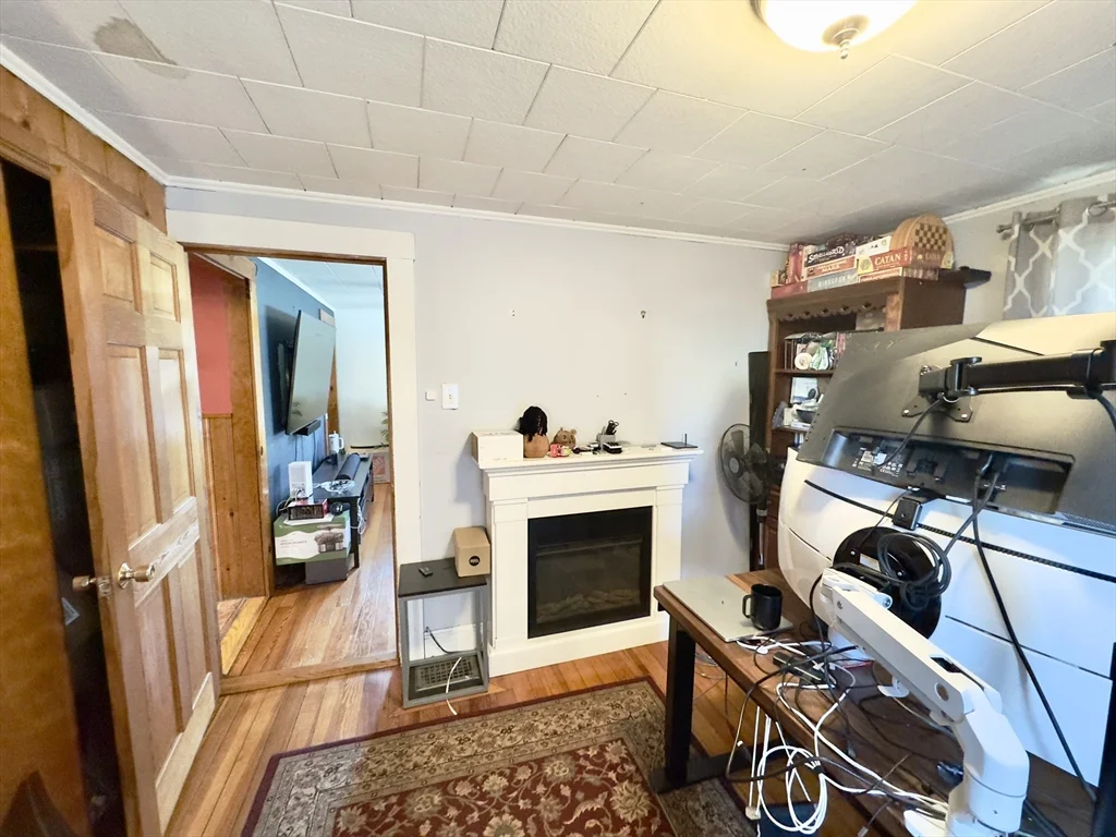 3 bed, 2 bath apartment for rent at 8 Fox Point, Dorchester — photo 15 of 39
