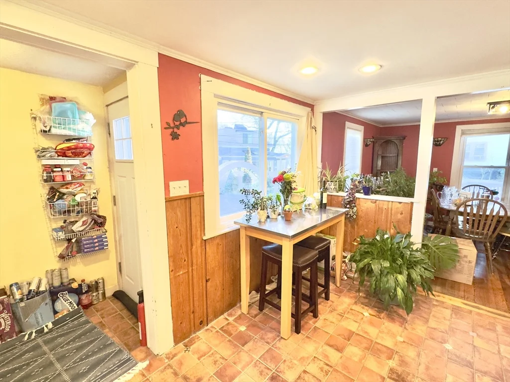 3 bed, 2 bath apartment for rent at 8 Fox Point, Dorchester — photo 21 of 39