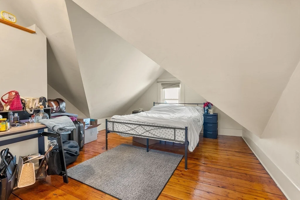 4 bed, 2 bath apartment for rent at 8 Franklin St Unit 2, East Somerville — photo 15 of 19