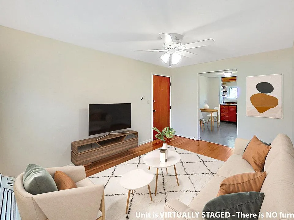 2 bed, 1 bath apartment for rent at 8 Friend St Unit 2, South Side — photo 4 of 9