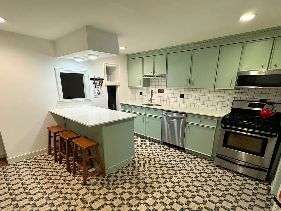 2 bed, 1 bath apartment for rent at 8 Fulkerson St Unit 1A, East Cambridge — photo 1 of 9