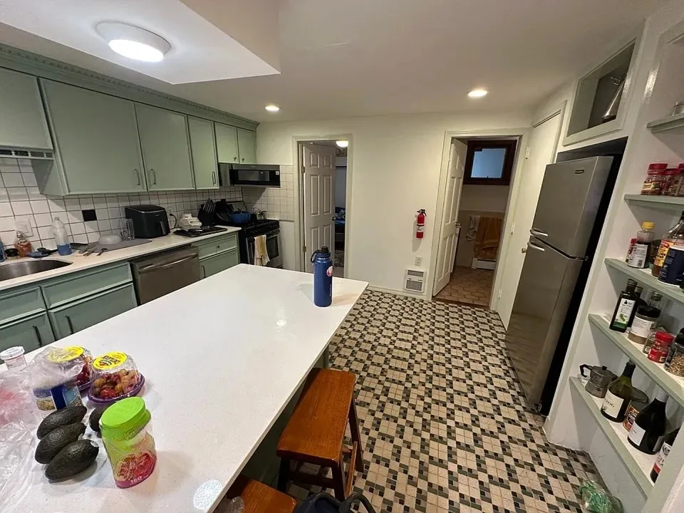 2 bed, 1 bath apartment for rent at 8 Fulkerson St Unit 1A, East Cambridge — photo 3 of 9