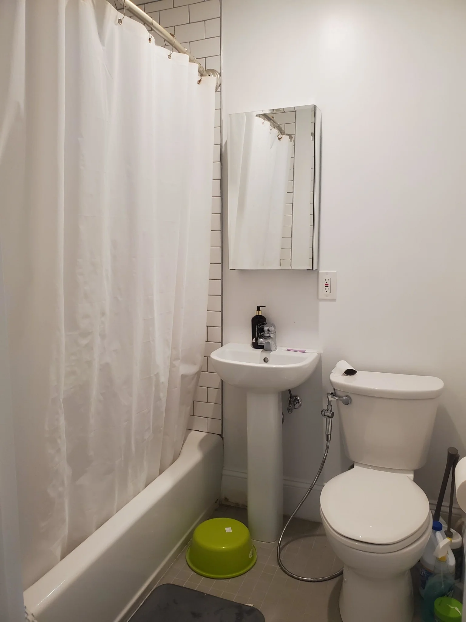 2 bed, 1 bath apartment for rent at 8 Gardner St Unit 10, Allston — photo 3 of 7
