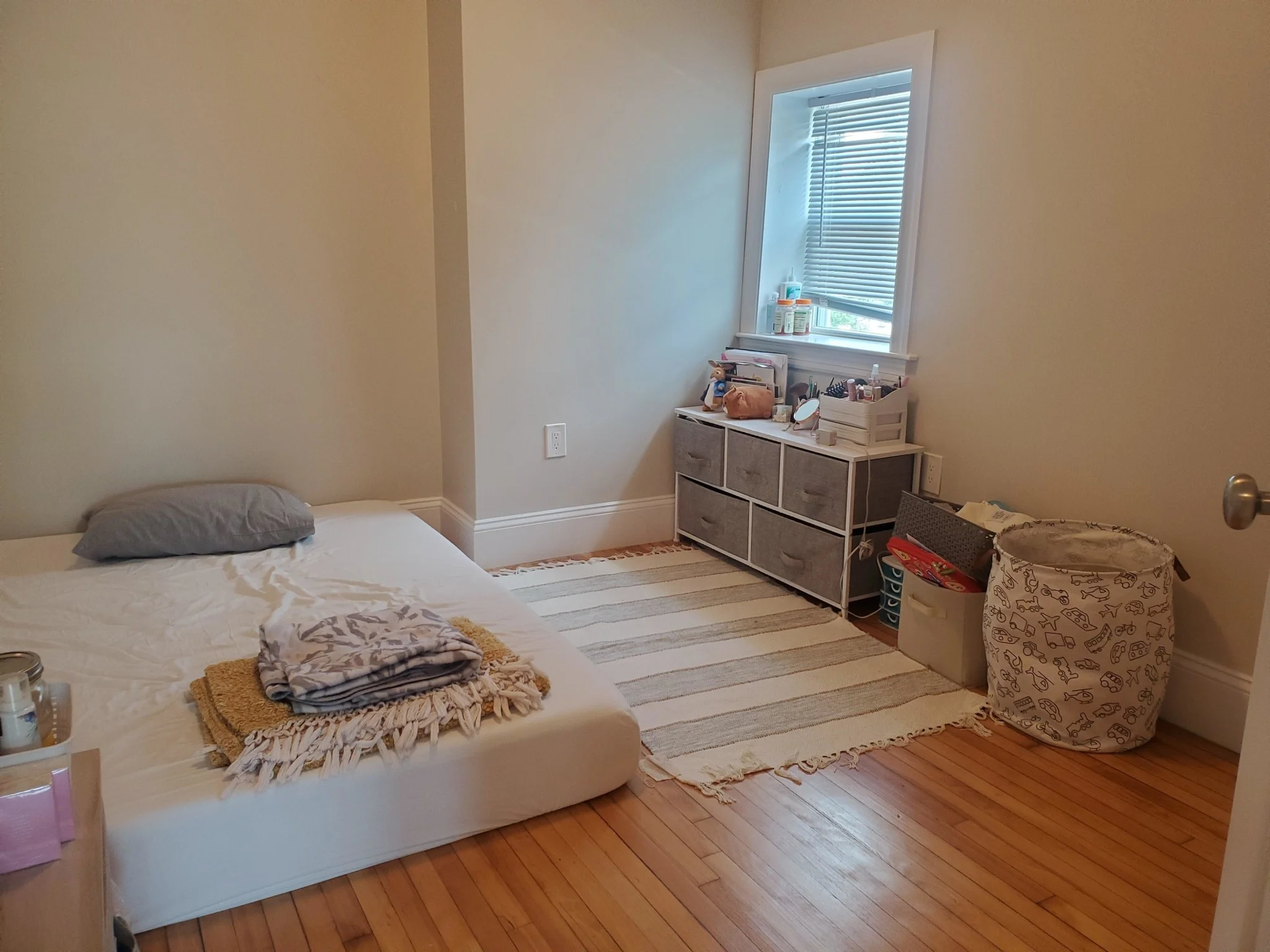 2 bed, 1 bath apartment for rent at 8 Gardner St Unit 10, Allston — photo 2 of 7