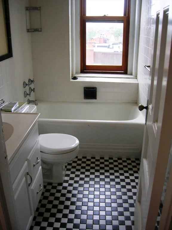 1 bed, 1 bath apartment for rent at 8 Garrison St Unit 0706, Back Bay — photo 11 of 14