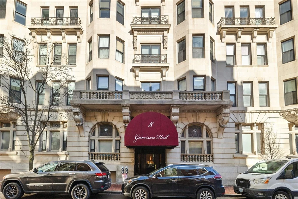 2 bed, 2 bath apartment for rent at 8 Garrison St Unit 104, Back Bay
