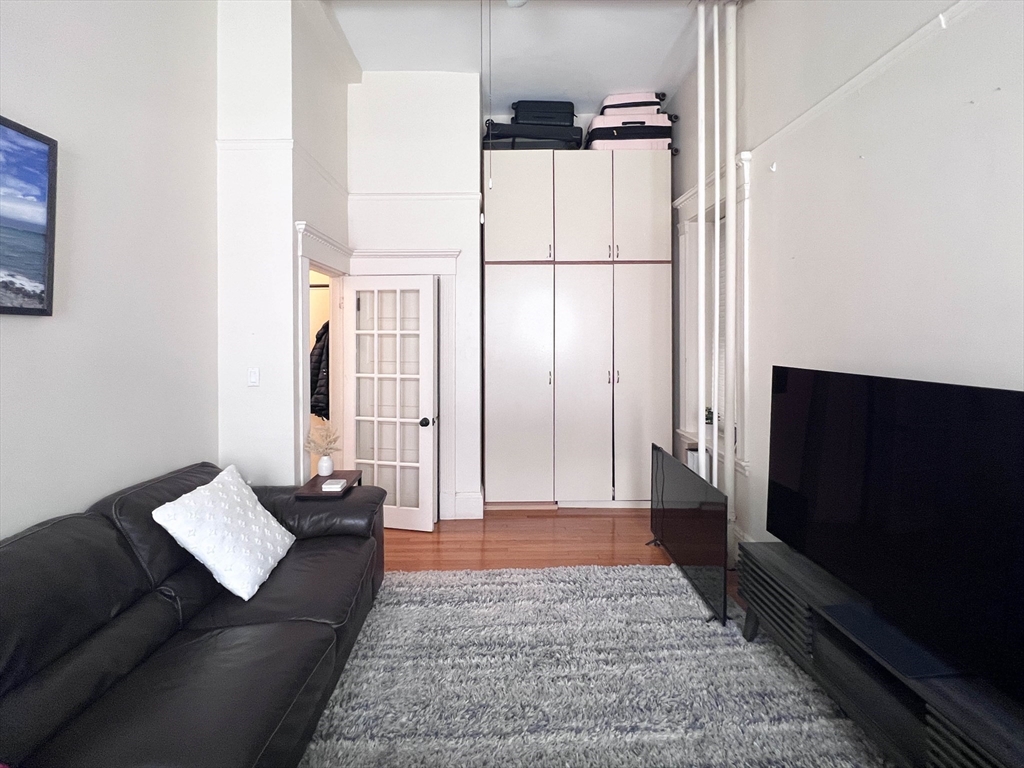 1 bed, 1 bath apartment for rent at 8 Garrison St Unit 111, Back Bay — photo 2 of 12
