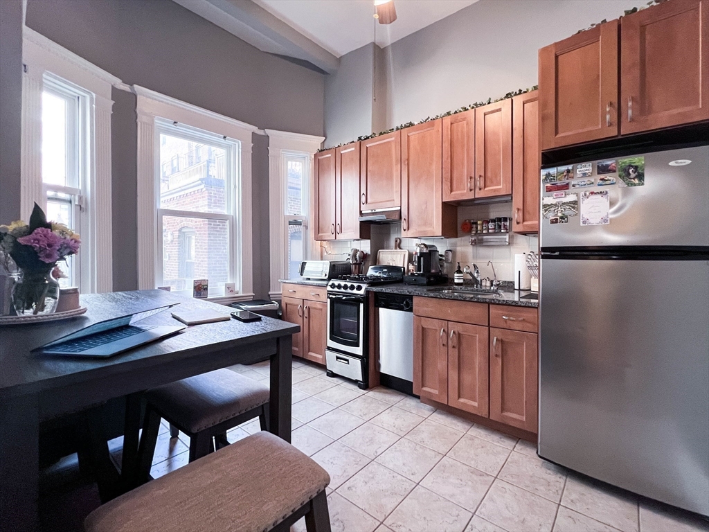 1 bed, 1 bath apartment for rent at 8 Garrison St Unit 111, Back Bay — photo 10 of 12