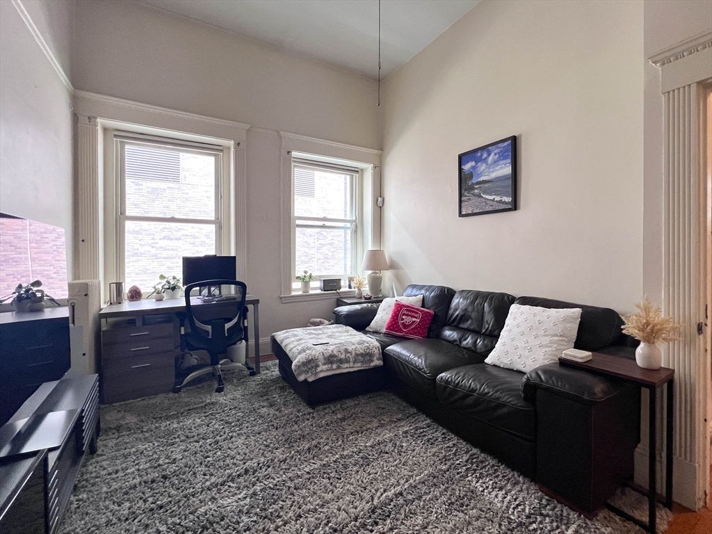 1 bed, 1 bath apartment for rent at 8 Garrison St Unit 111, Back Bay — photo 4 of 12
