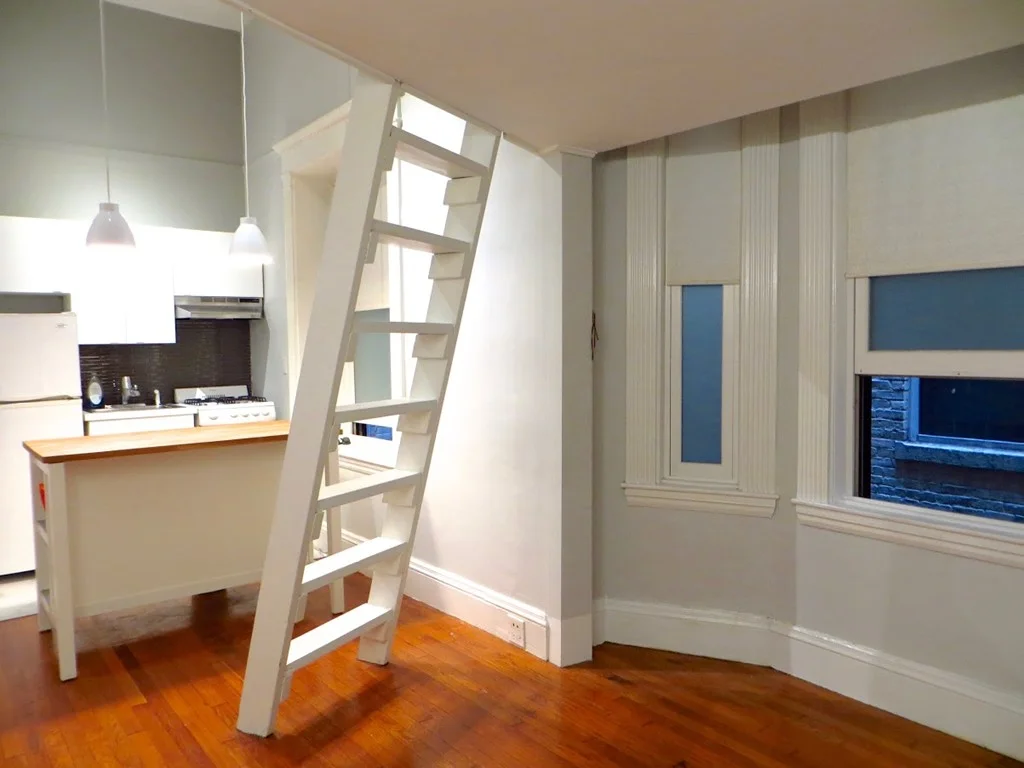 Studio bed, 1 bath apartment for rent at 8 Garrison St Unit 112, Back Bay — photo 2 of 10