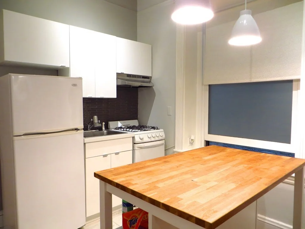 Studio bed, 1 bath apartment for rent at 8 Garrison St Unit 112, Back Bay — photo 9 of 10