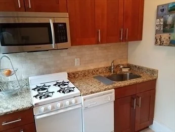 1 bed, 1 bath apartment for rent at 8 Garrison St Unit 302, Back Bay — photo 8 of 10