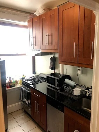1 bed, 1 bath apartment for rent at 8 Garrison St Unit 401, Back Bay — photo 2 of 13
