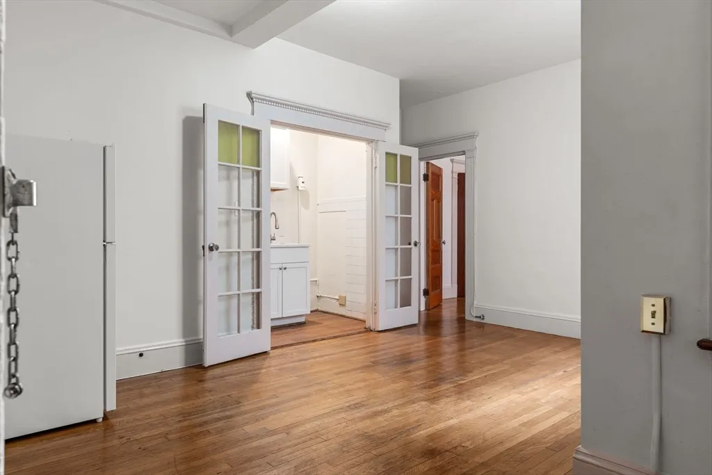 1 bed, 1 bath apartment for rent at 8 Garrison St Unit 608, Back Bay — photo 7 of 13