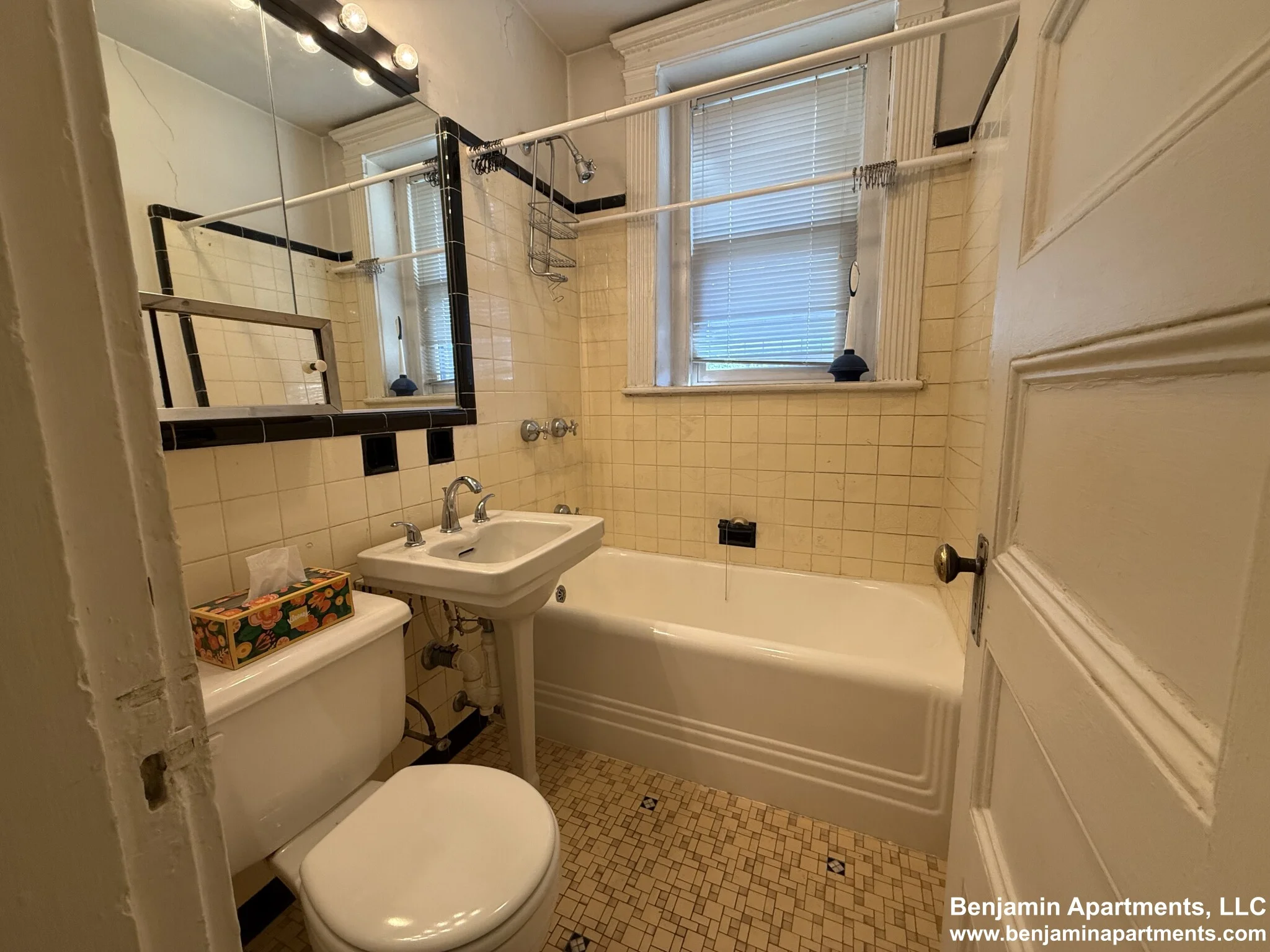 Studio bed, 1 bath apartment for rent at 8 Garrison St Unit 610, Back Bay — photo 11 of 12