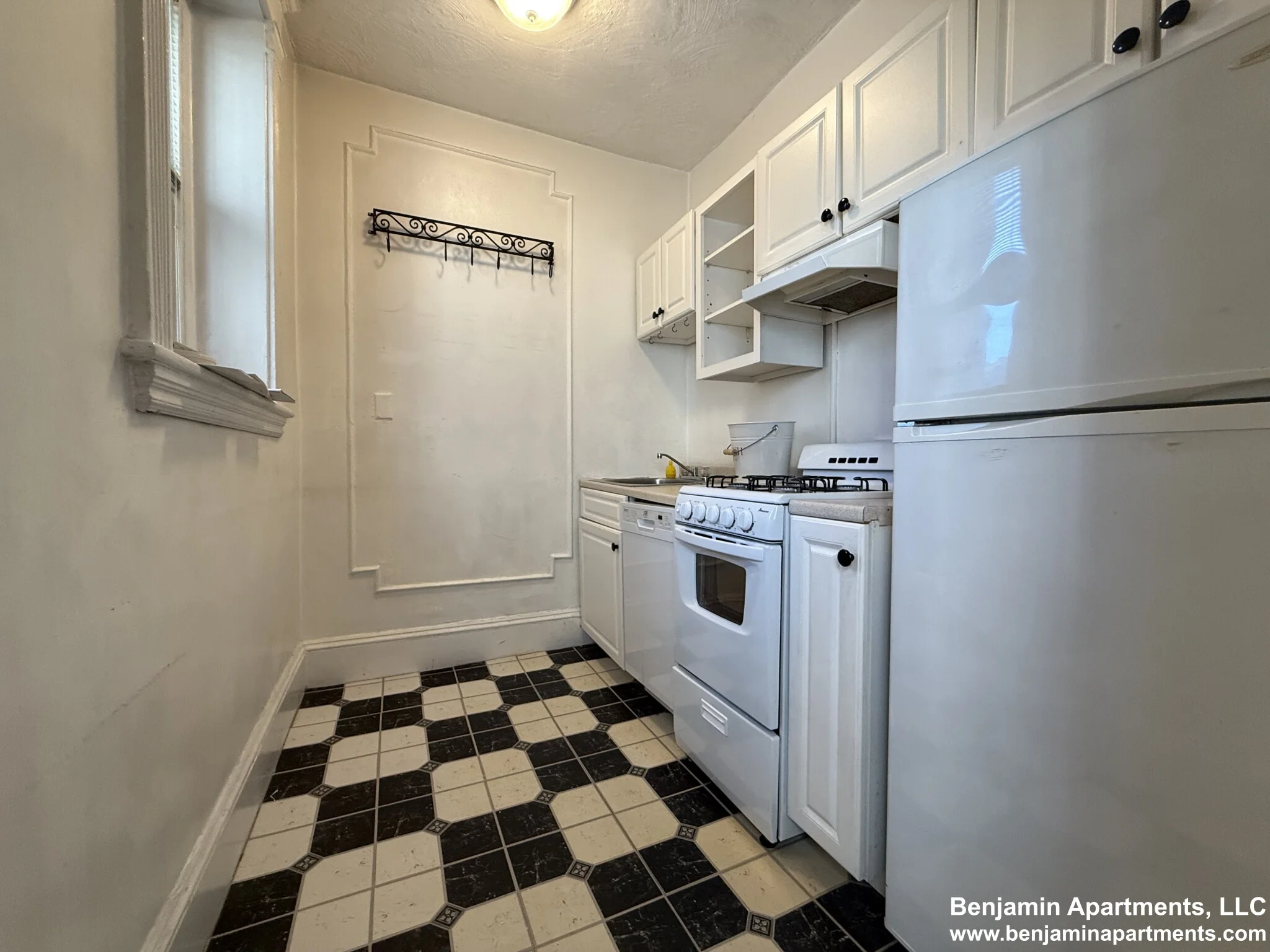 Studio bed, 1 bath apartment for rent at 8 Garrison St Unit 610, Back Bay — photo 5 of 12