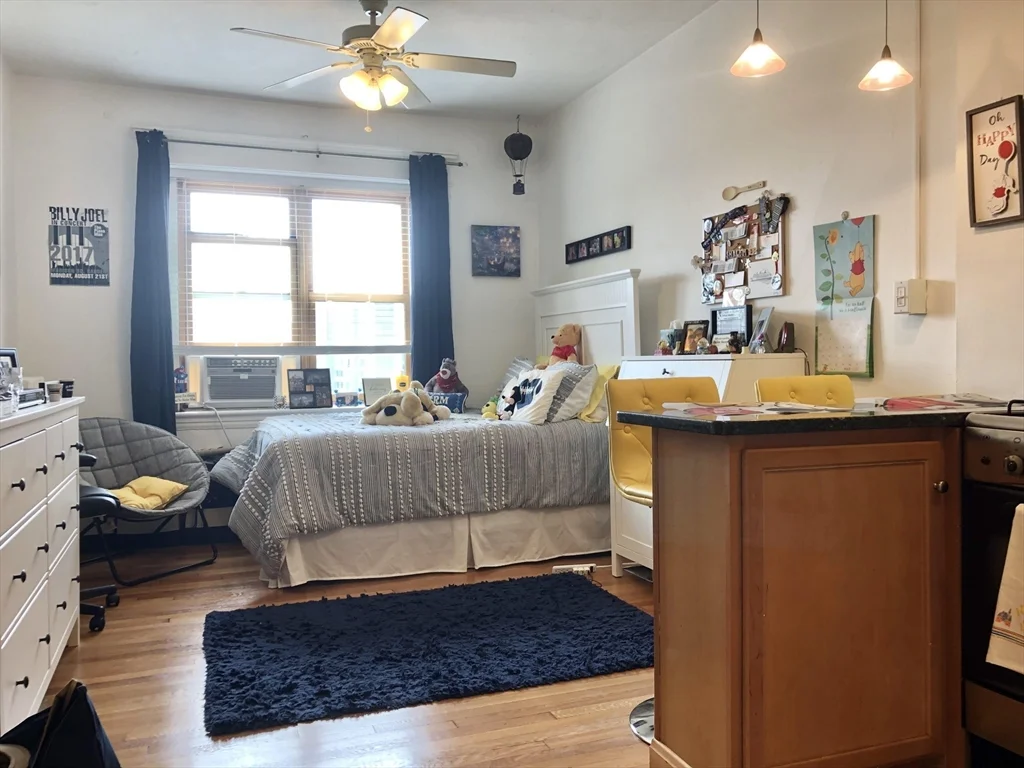 Studio bed, 1 bath apartment for rent at 8 Garrison St Unit 704, Back Bay