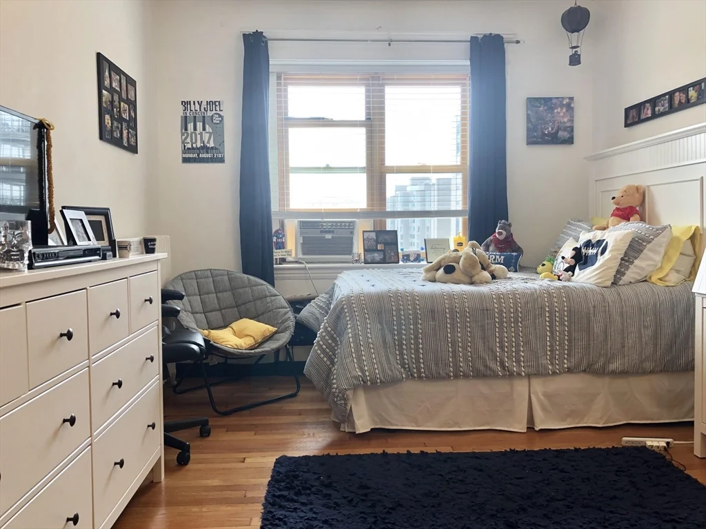 Studio bed, 1 bath apartment for rent at 8 Garrison St Unit 704, Back Bay — photo 2 of 8