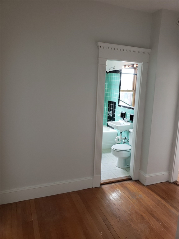 1 bed, 1 bath apartment for rent at 8 Garrison Unit 702, Back Bay — photo 3 of 12