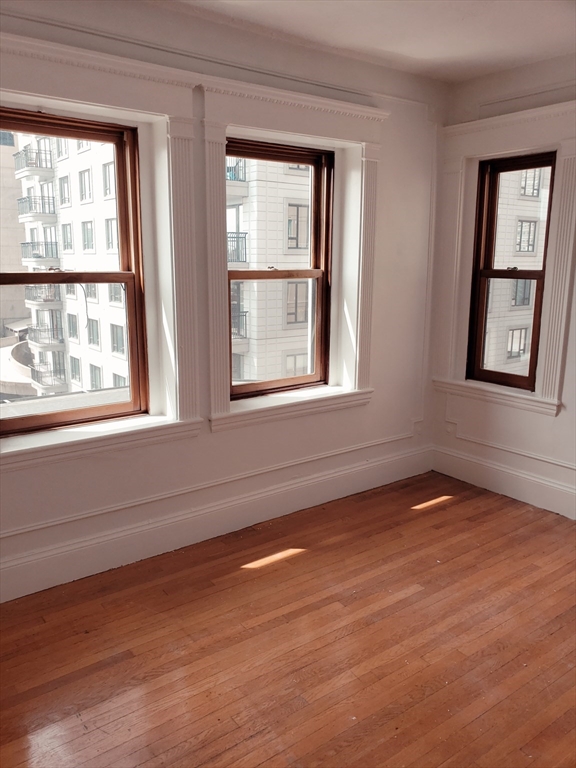 1 bed, 1 bath apartment for rent at 8 Garrison Unit 702, Back Bay — photo 1 of 12