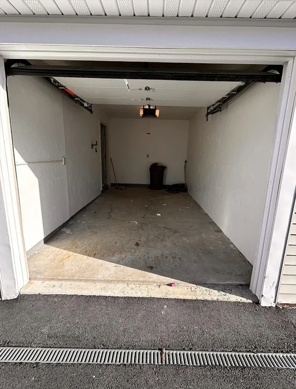 3 bed, 2 bath apartment for rent at 8 Gates Rd Unit B, Worcester — photo 25 of 25