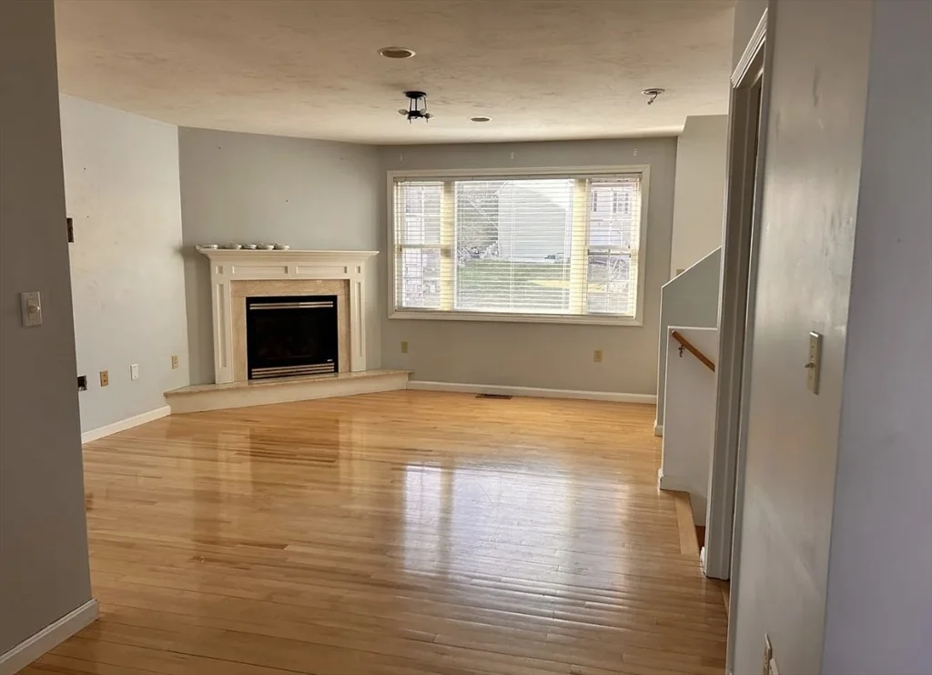 3 bed, 2 bath apartment for rent at 8 Gates Rd Unit B, Worcester — photo 9 of 25