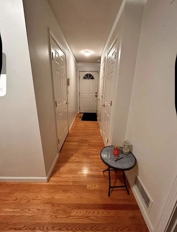 3 bed, 2 bath apartment for rent at 8 Gates Rd Unit B, Worcester — photo 4 of 25