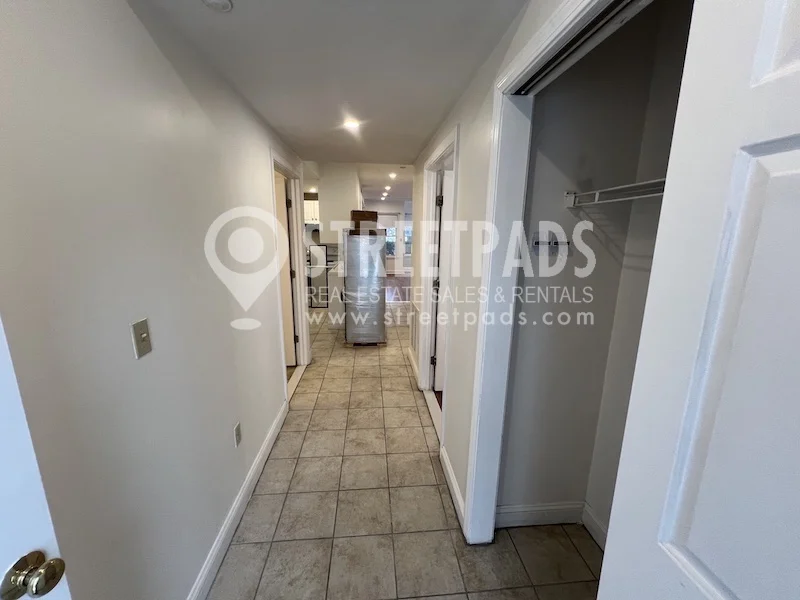 2 bed, 1.5 bath apartment for rent at 8 Glencoe St Unit 1, Oak Square — photo 23 of 24