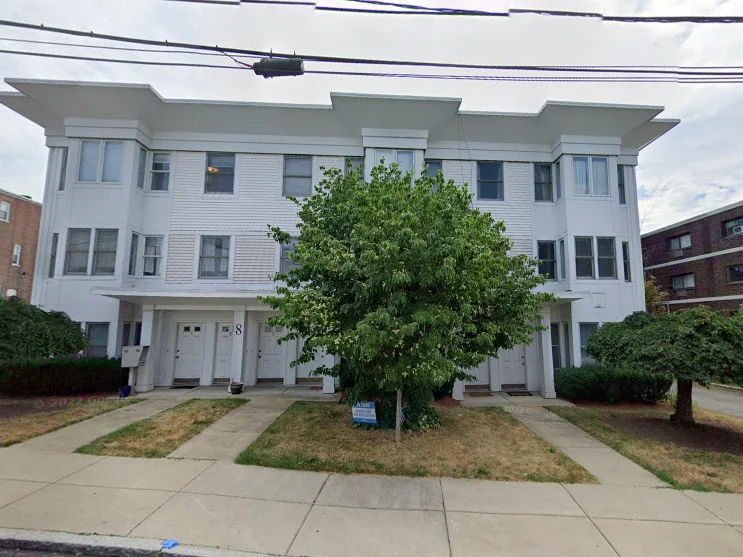 2 bed, 1.5 bath apartment for rent at 8 Glencoe St Unit 1, Oak Square — photo 24 of 24