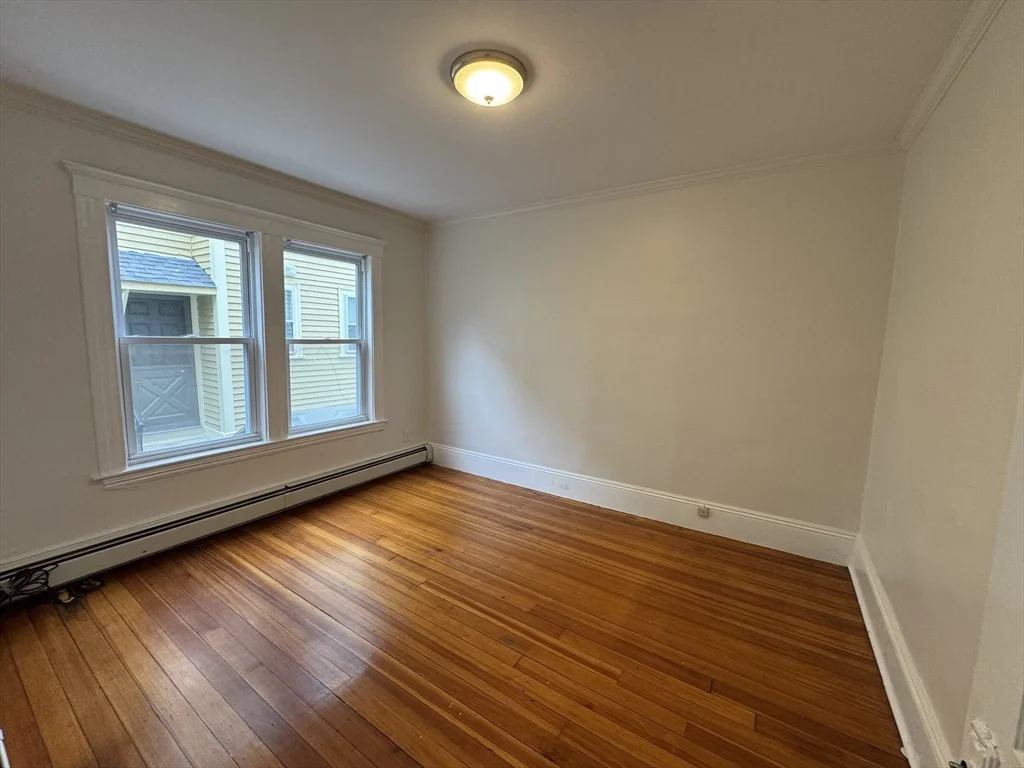 3 bed, 1 bath apartment for rent at 8 Glendale St Unit 1R, Glenwood — photo 12 of 13