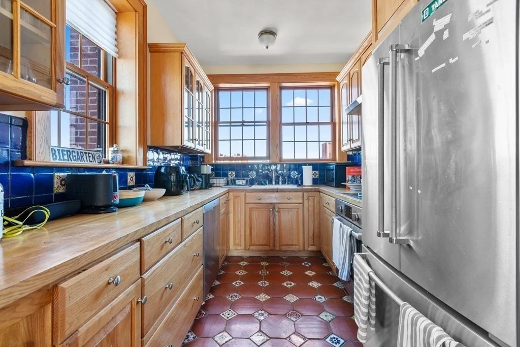 2 bed, 2 bath apartment for rent at 8 Gloucester St Unit 12A, Back Bay