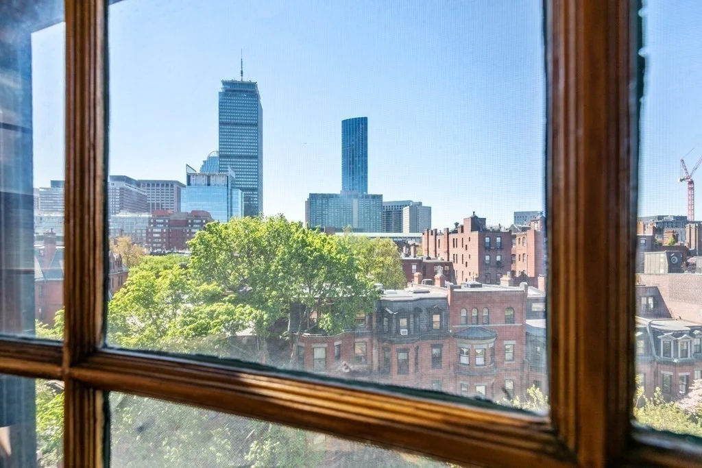 2 bed, 2 bath apartment for rent at 8 Gloucester St Unit 12A, Back Bay — photo 10 of 11