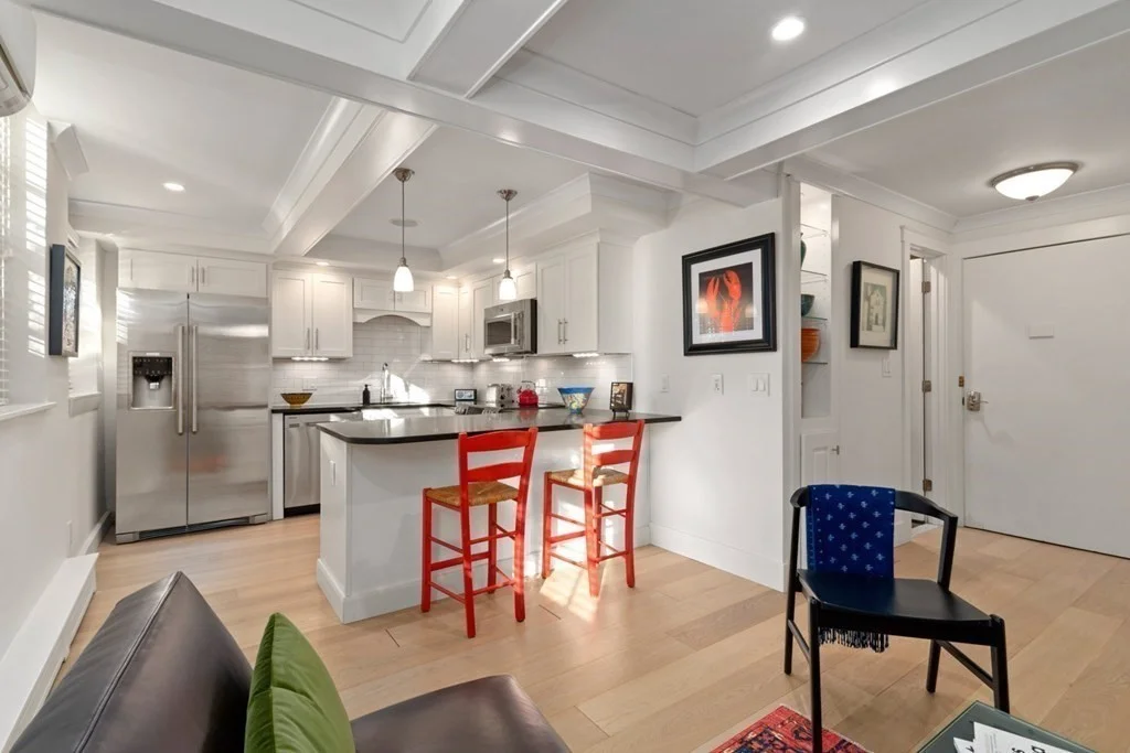 1 bed, 1 bath apartment for rent at 8 Gloucester St Unit BF, Back Bay — photo 1 of 13