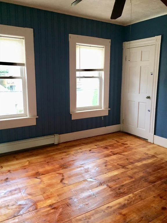 4 bed, 1 bath apartment for rent at 8 Grant Unit 3, Marlborough — photo 1 of 9