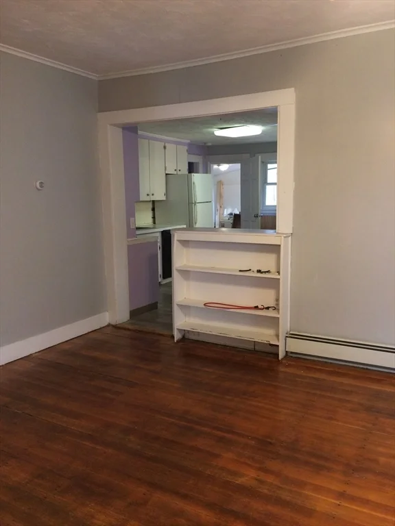 4 bed, 1 bath apartment for rent at 8 Grant Unit 3, Marlborough — photo 8 of 9