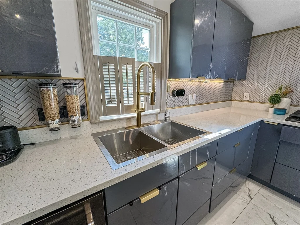 2 bed, 1 bath apartment for rent at 8 Greenhalge St, Medford — photo 14 of 28