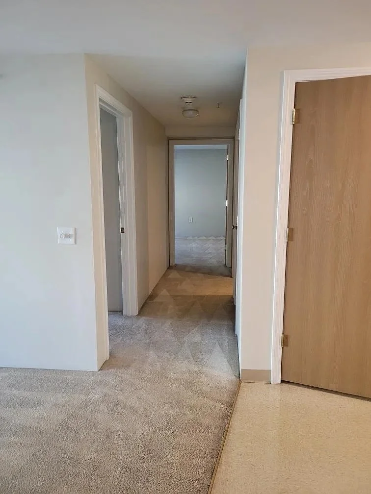 2 bed, 1 bath apartment for rent at 8 Greenleaf Dr Unit G, Merrimac — photo 4 of 7