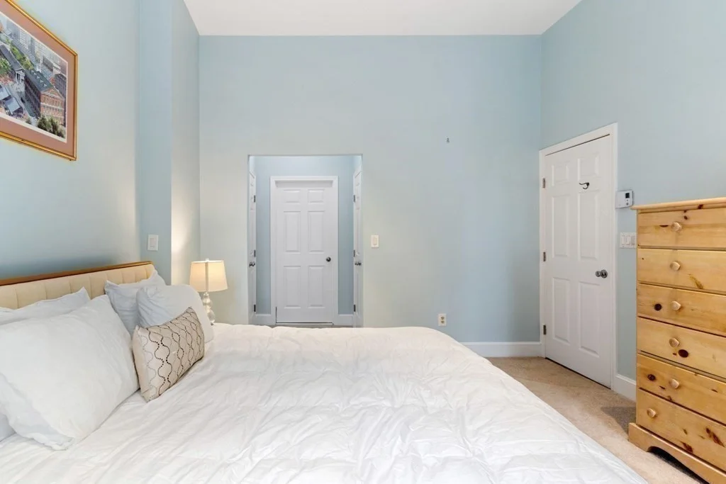 1 bed, 1 bath apartment for rent at 8 Greenwich Park Unit 2-FURNISHED, South End — photo 13 of 26