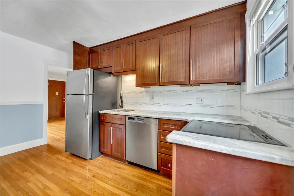 1 bed, 1 bath apartment for rent at 8 Greystone Ave Unit 0, Bradford — photo 8 of 12
