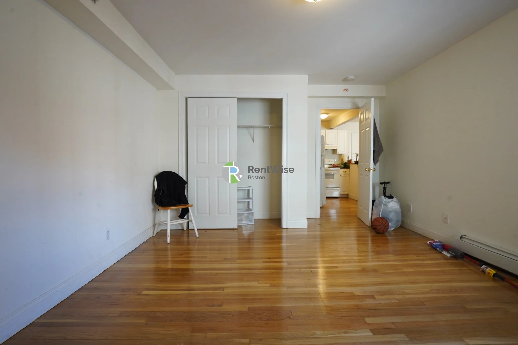 1 bed, 1 bath apartment for rent at 8 Griggs St Unit 14, Brighton — photo 7 of 10