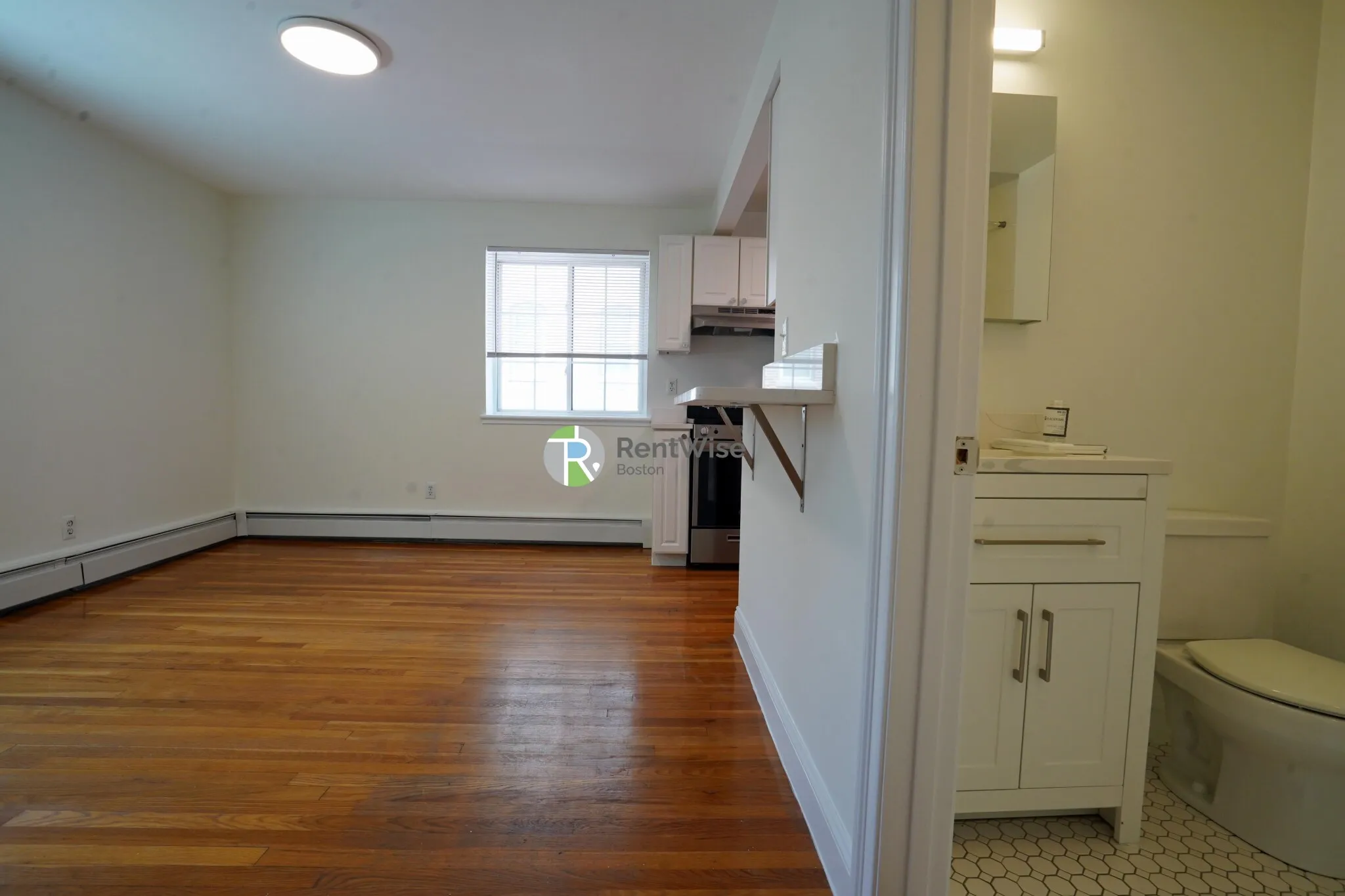 1 bed, 1 bath apartment for rent at 8 Griggs St Unit 15, Brighton — photo 2 of 16