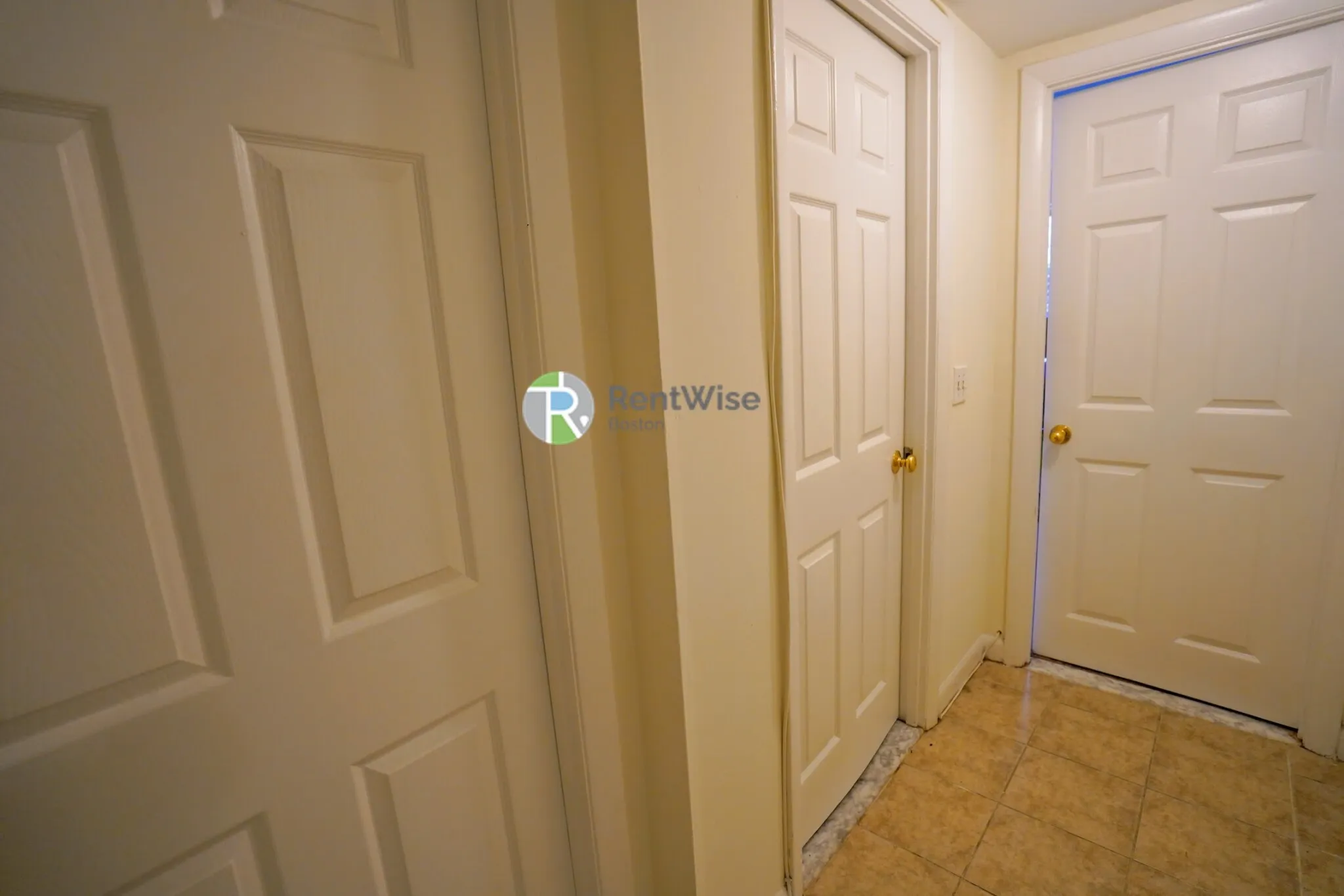 3 bed, 1.5 bath apartment for rent at 8 Griggs St Unit 3, Brighton — photo 10 of 17