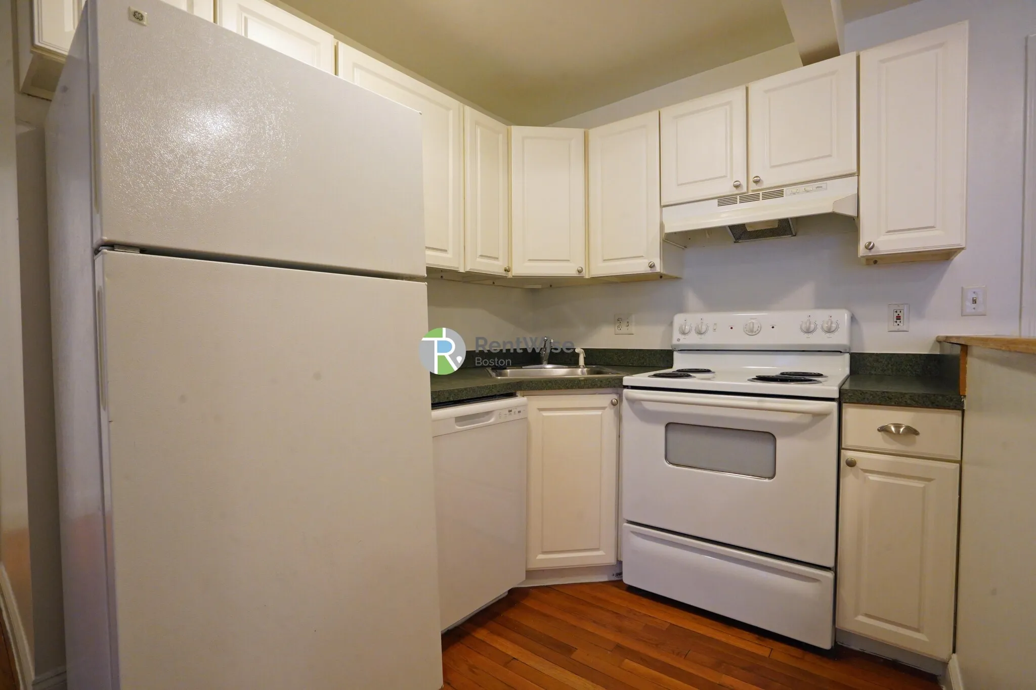 1 bed, 1 bath apartment for rent at 8 Griggs St Unit 7, Brighton — photo 6 of 23