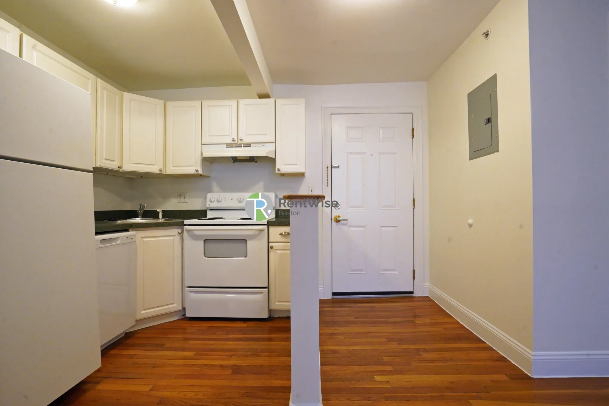1 bed, 1 bath apartment for rent at 8 Griggs St Unit 7, Brighton — photo 4 of 23
