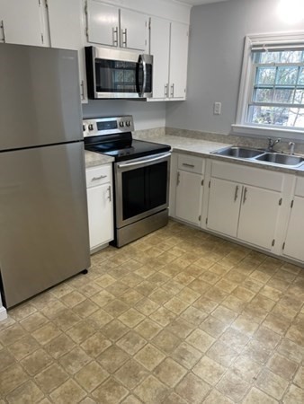 2 bed, 1 bath apartment for rent at 8 Groton Harvard Rd Unit 4, Ayer — photo 5 of 12